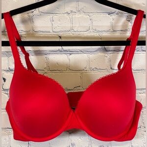VICTORIA’S SECRET Body by Victoria Red Sexy Classic Perfect Shape Bra 36D